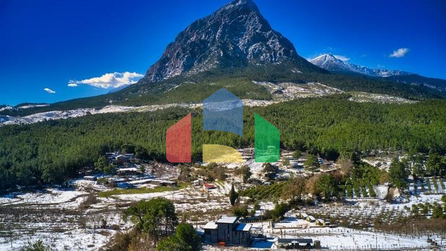 Шикарная Вилла планировки 5+3  в районе Коньяалты - Анталия