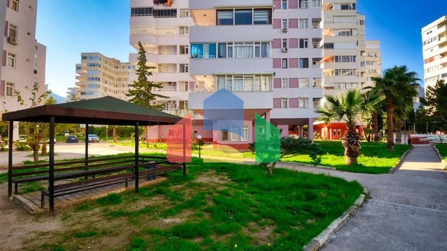 Квартира планировки 3+1 в микрорайоне Лиман - Анталия