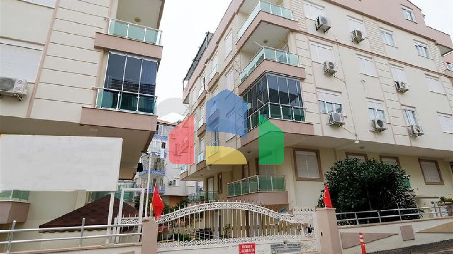 Квартири 2+1, 3 + 1 в районі Торос Коньяалти Анталія