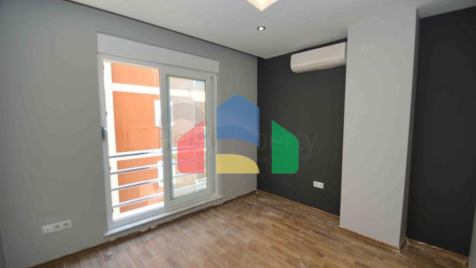 Квартири планування 1 + 1 і 2 + 1 в мікрорайоні Хурма - Анталія