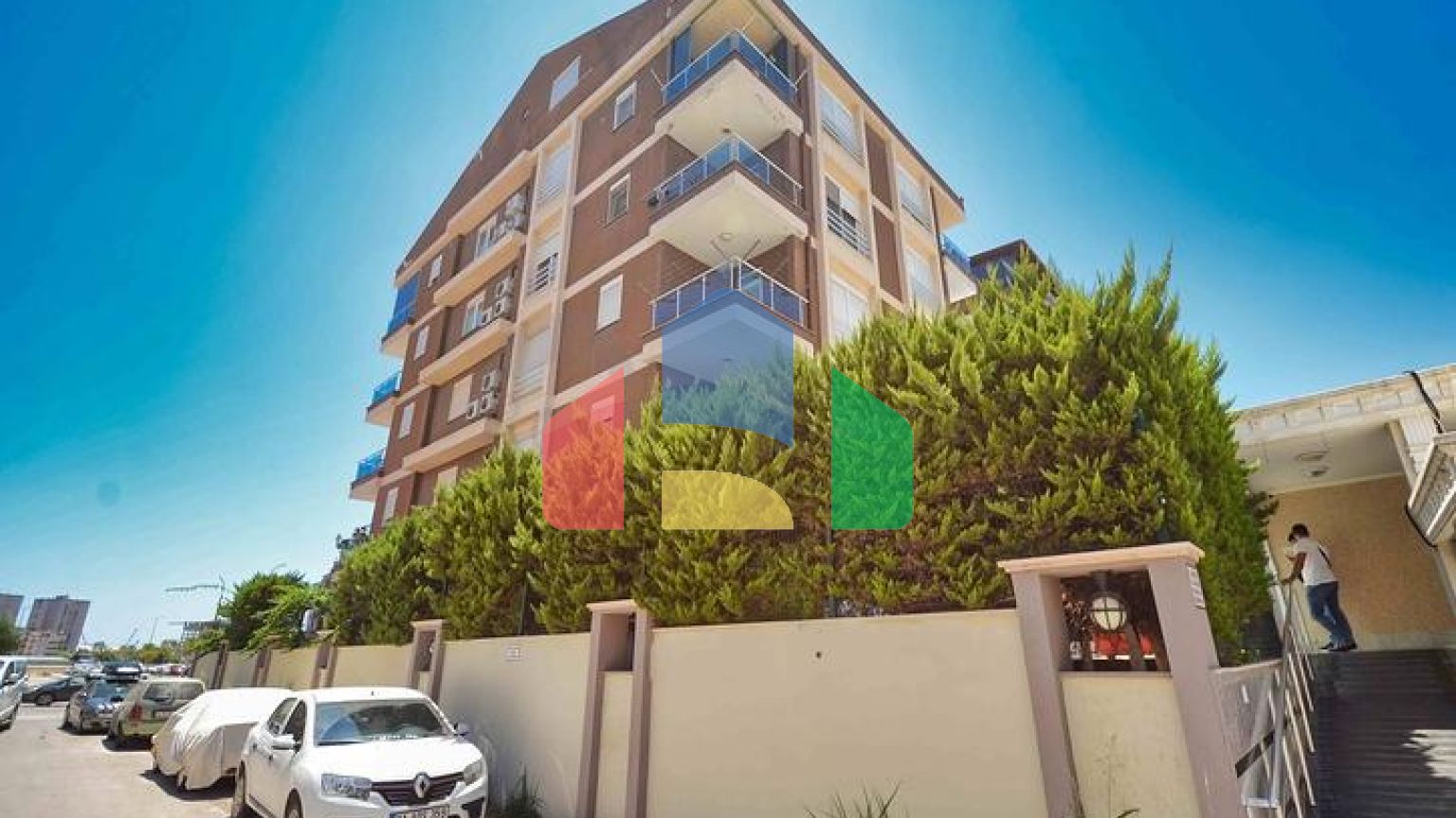 Квартири планування 1 + 1 і 2 + 1 в мікрорайоні Хурма - Анталія