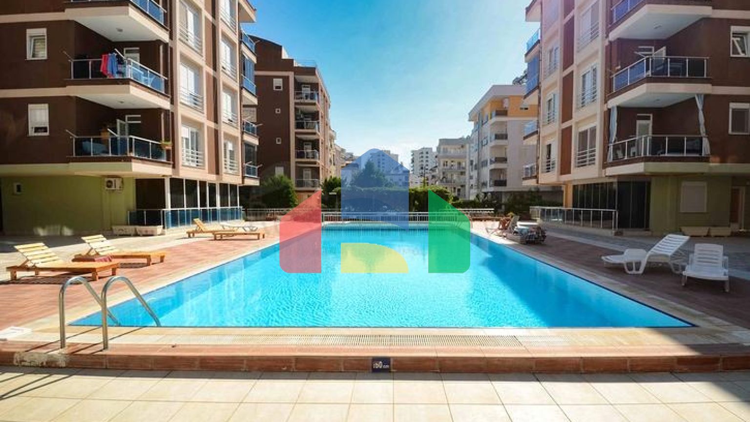 Квартири планування 1 + 1 і 2 + 1 в мікрорайоні Хурма - Анталія