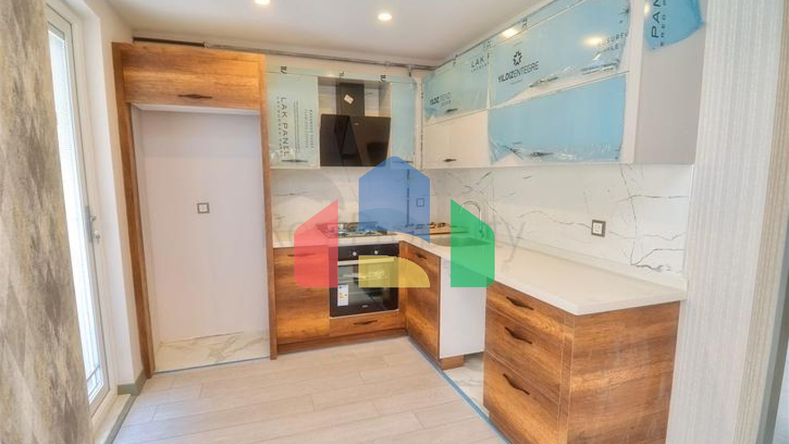 Квартира планування 1 + 1 в мікрорайоні Хурма - Анталія