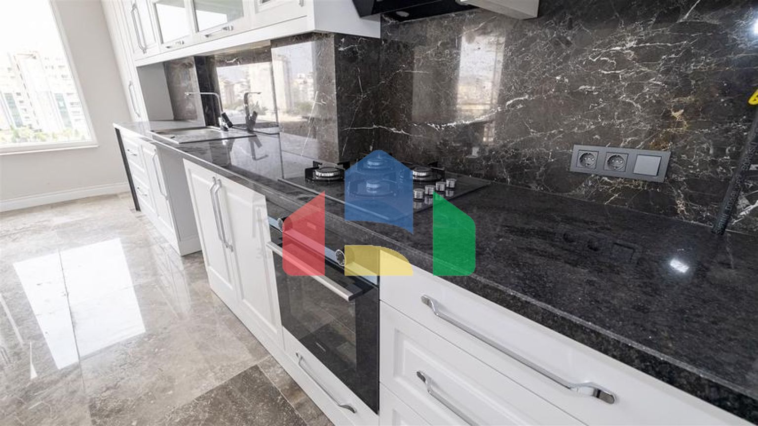 Квартири в пішій доступності до моря в Анталії