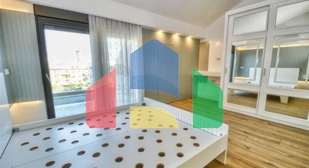 Квартира планування 4 + 1 в мікрорайоні Унджали - Анталія