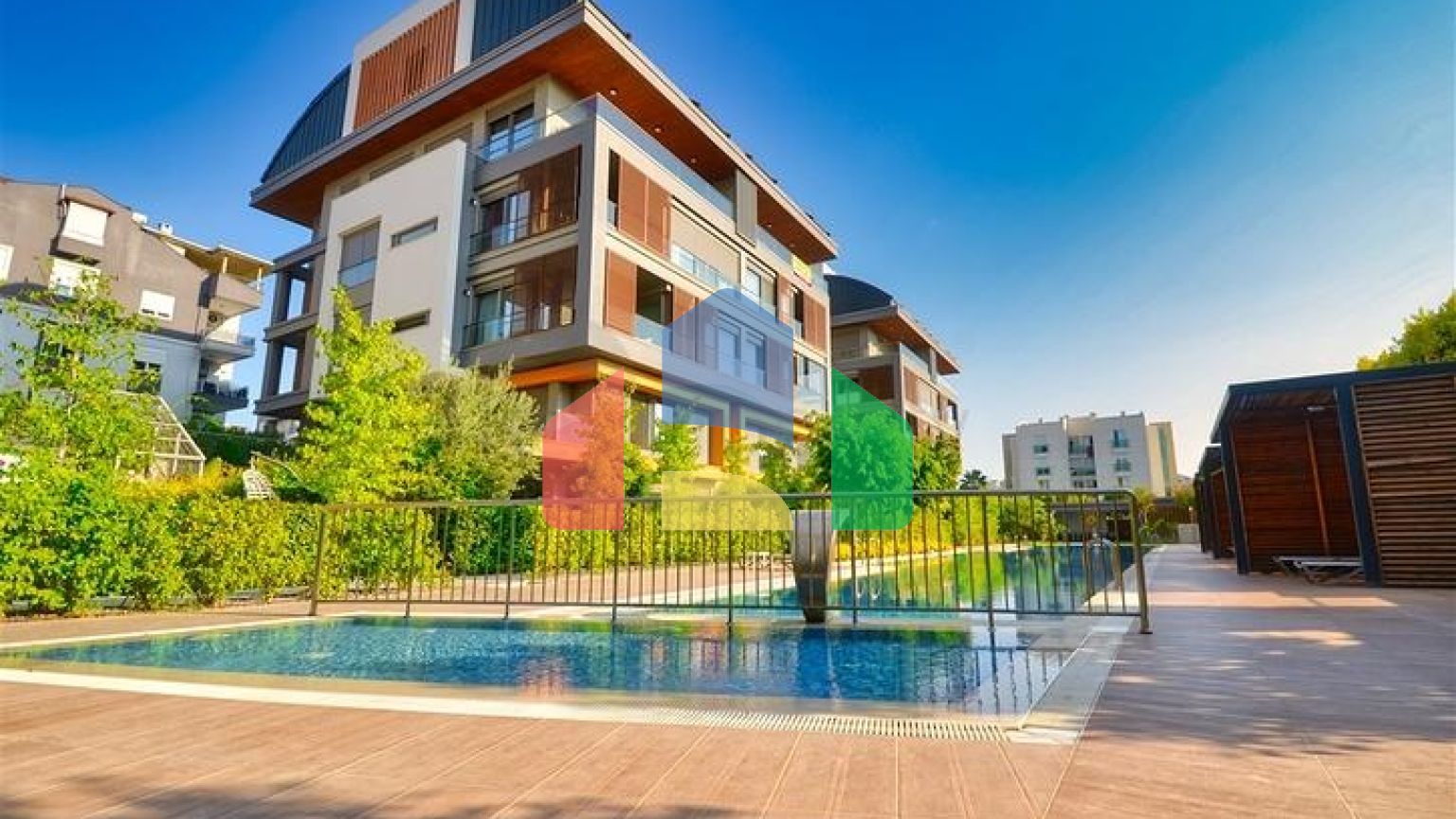 Квартира планування 4 + 1 в мікрорайоні Унджали - Анталія