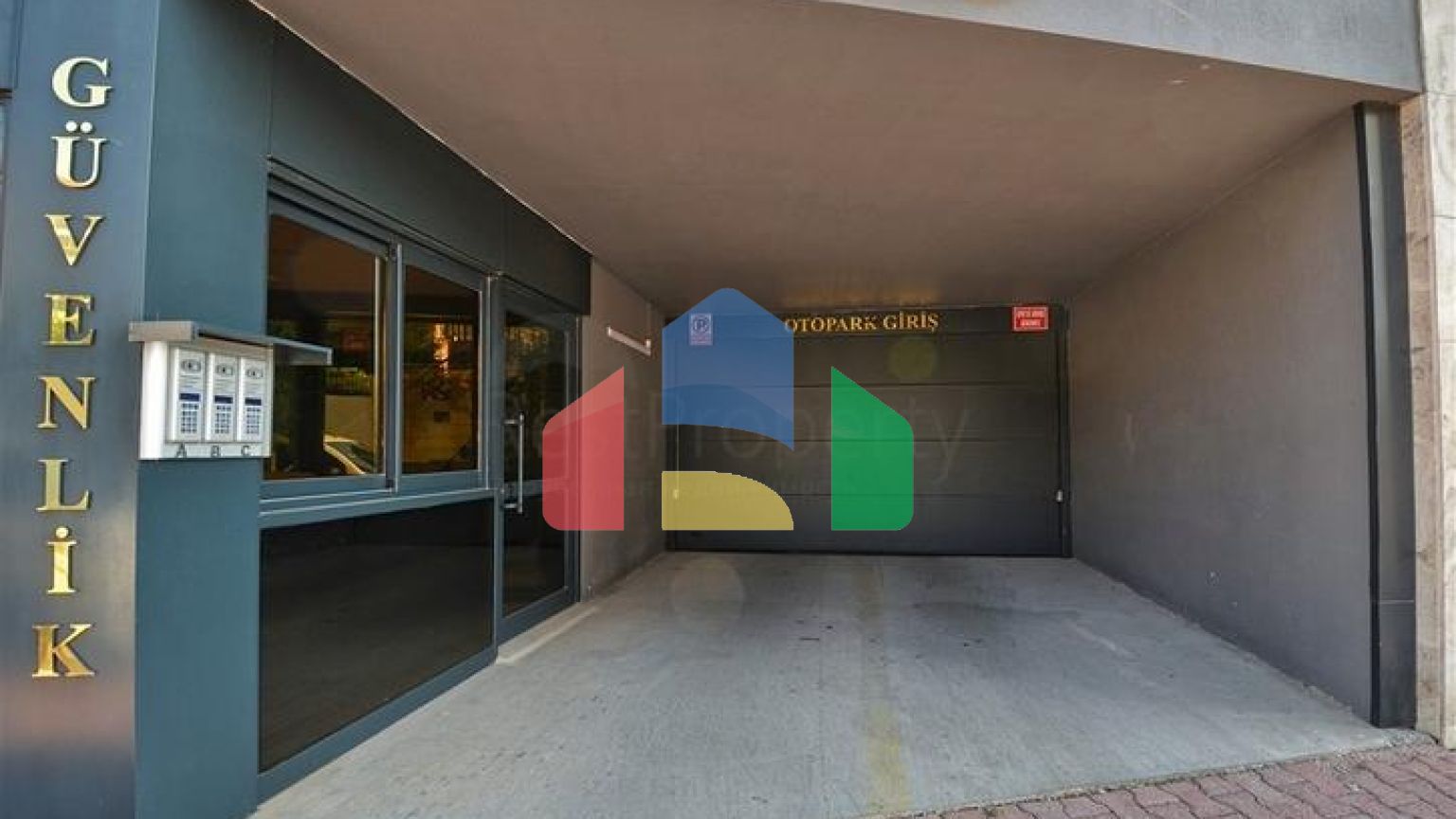 Квартира планування 4 + 1 в мікрорайоні Унджали - Анталія