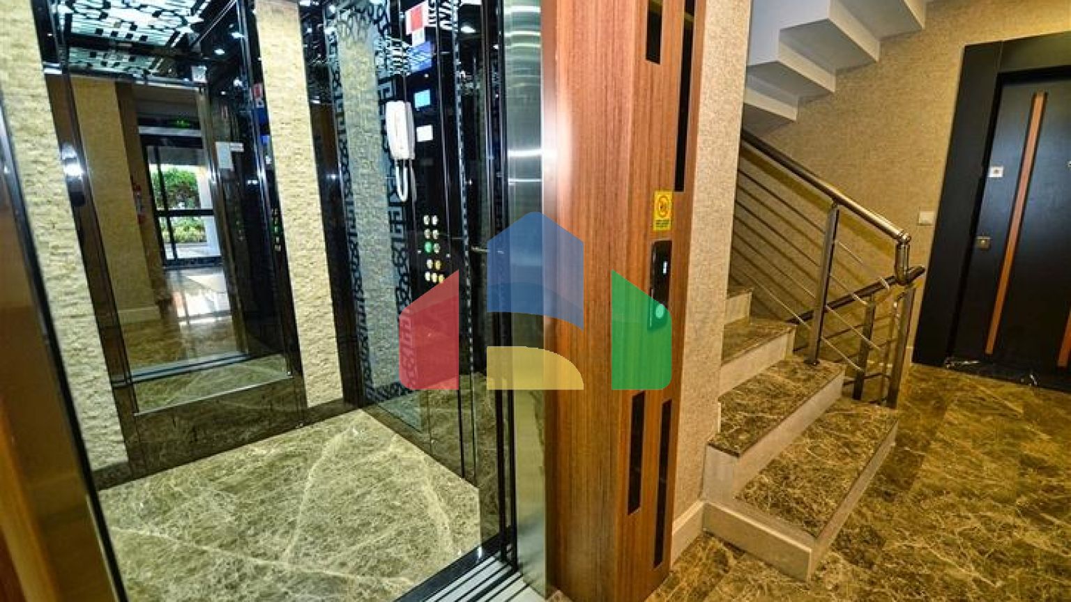 Квартира планування 4 + 1 в мікрорайоні Унджали - Анталія