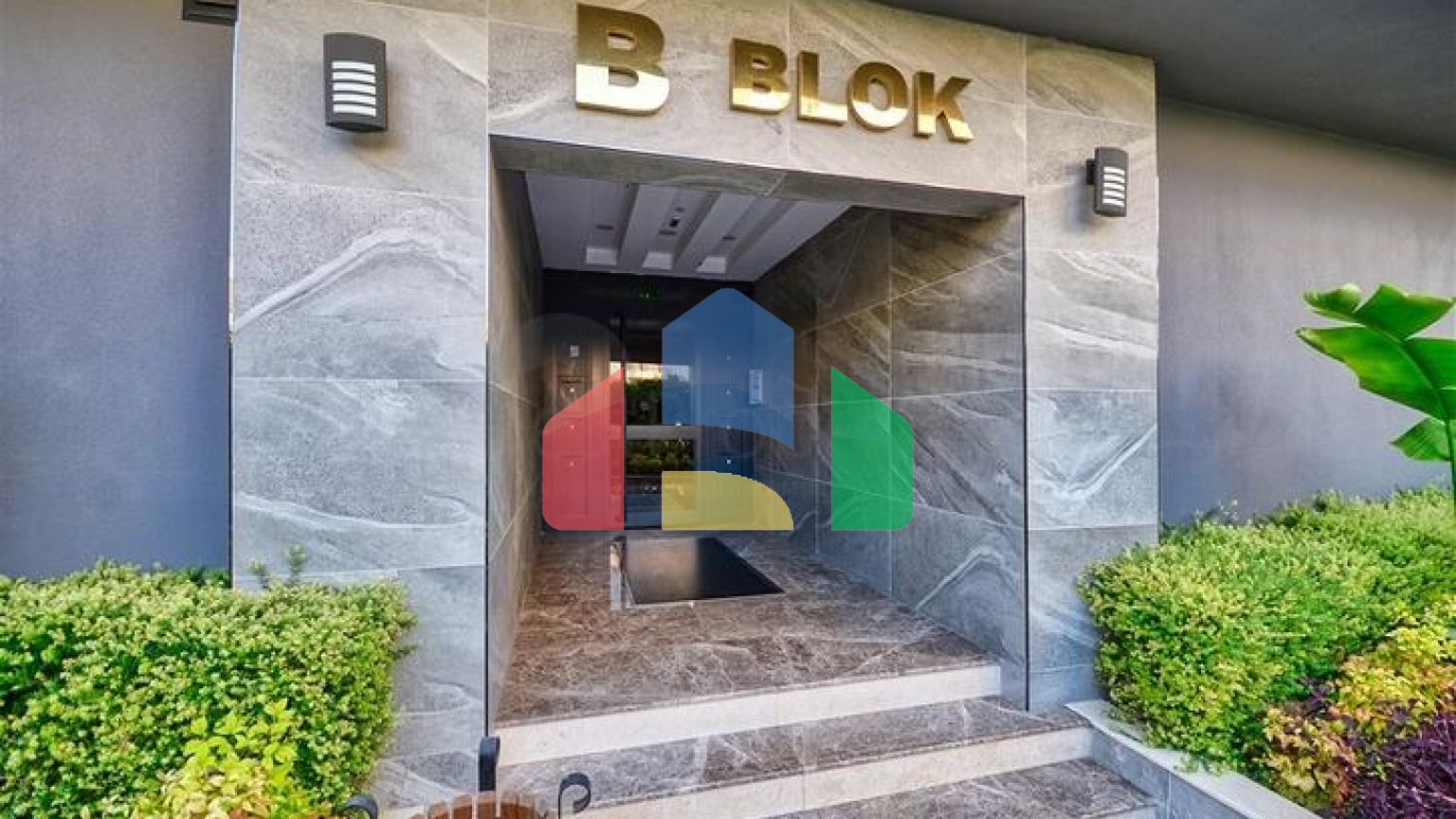 Квартира планування 4 + 1 в мікрорайоні Унджали - Анталія