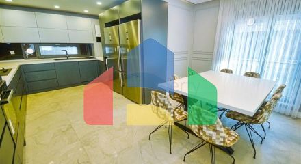 Квартира планування 4 + 1 в мікрорайоні Унджали - Анталія