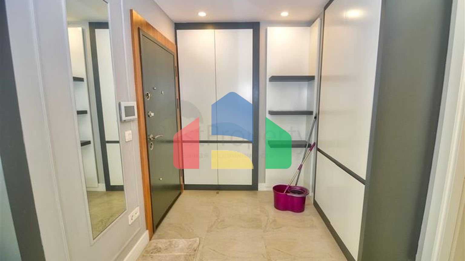 Квартира планування 4 + 1 в мікрорайоні Унджали - Анталія