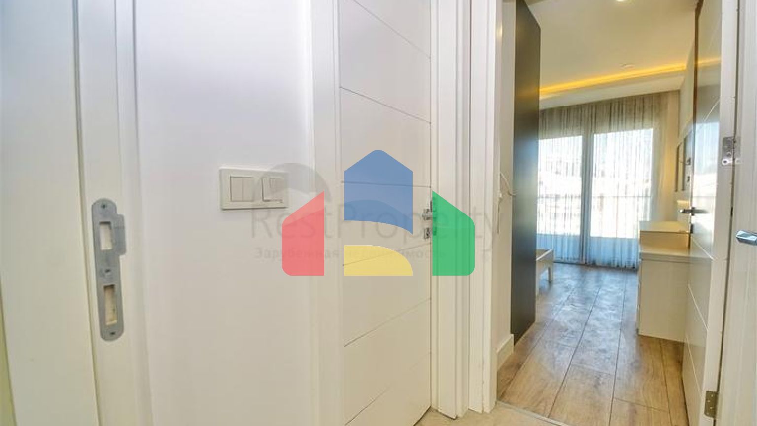 Квартира планування 4 + 1 в мікрорайоні Унджали - Анталія