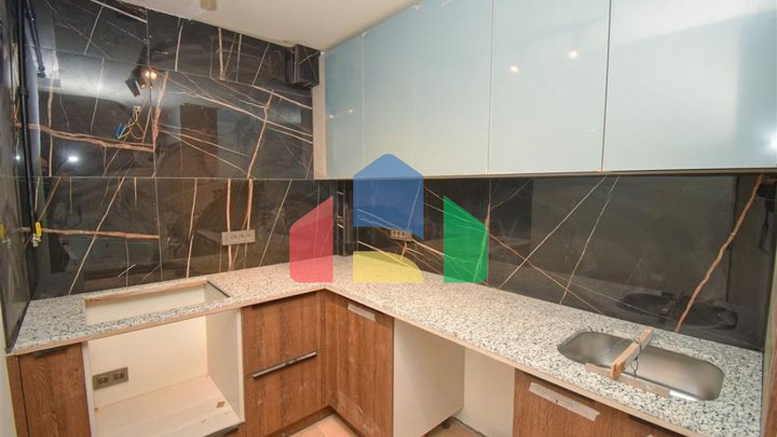 Квартири планування 1 + 1 і 2 + 1 в районі Кушкаваги - Анталія