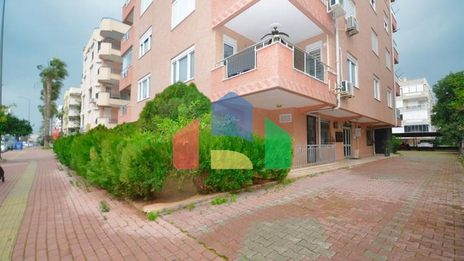 Квартира планування 3 + 1 в мікрорайоні Лиман - Анталія