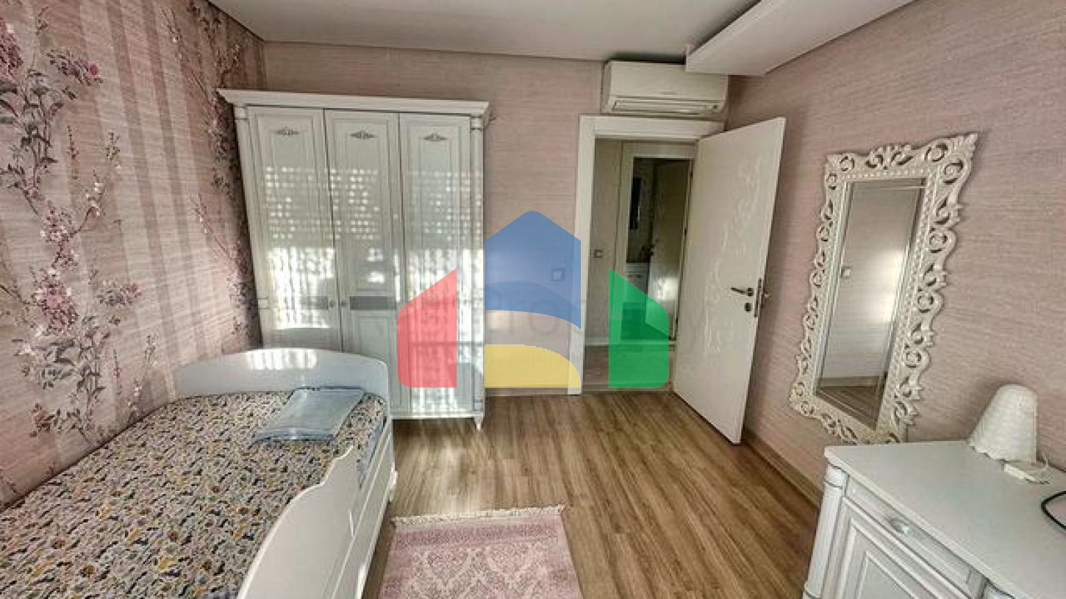 Квартира планування 6 + 1 дуплекс в мікрорайоні Моллаюсуф-Анталія