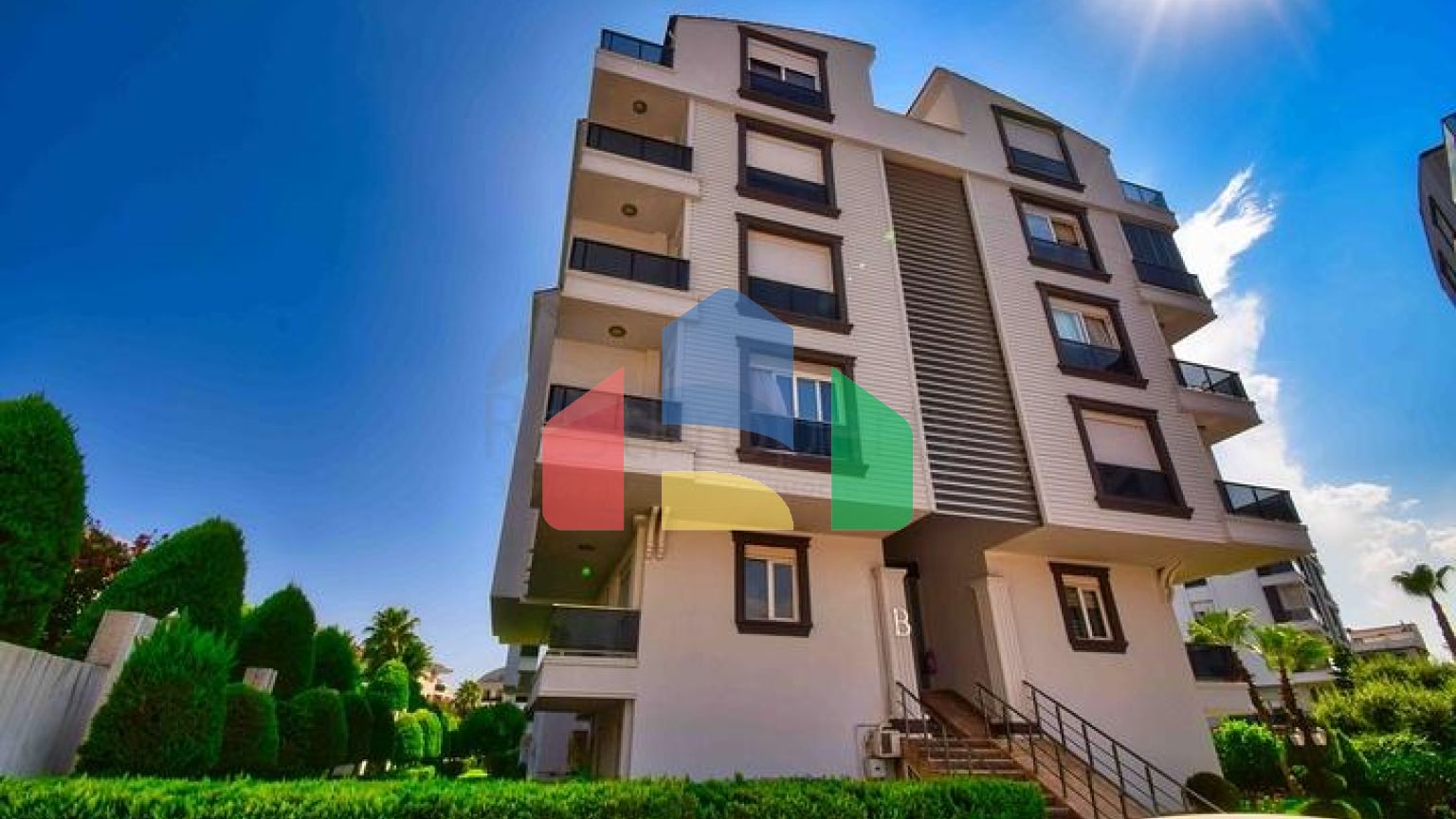 Квартира планування 6 + 1 дуплекс в мікрорайоні Моллаюсуф-Анталія