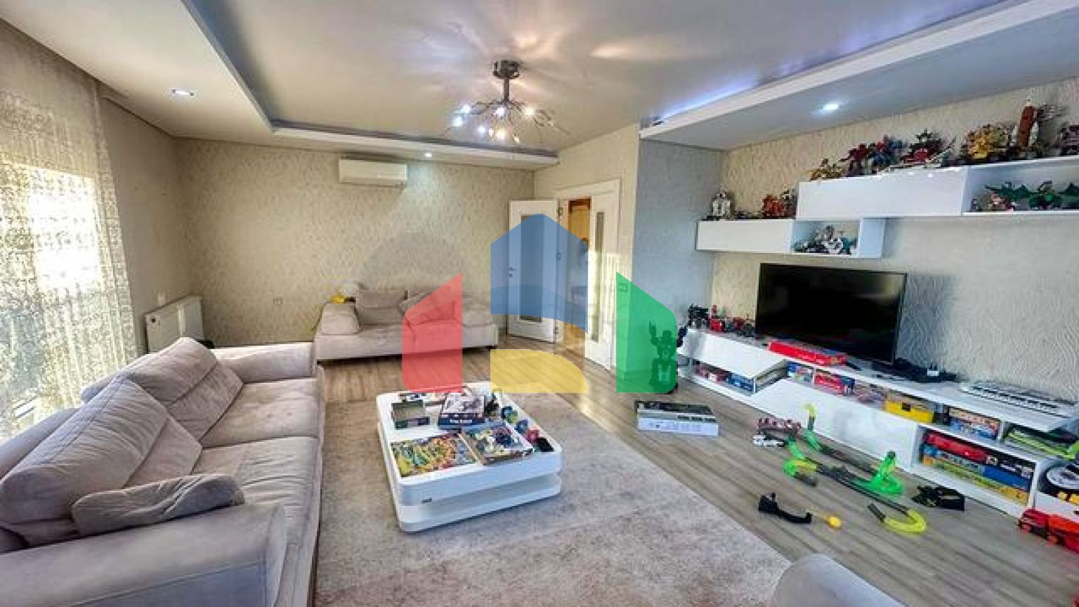 Квартира планування 6 + 1 дуплекс в мікрорайоні Моллаюсуф-Анталія