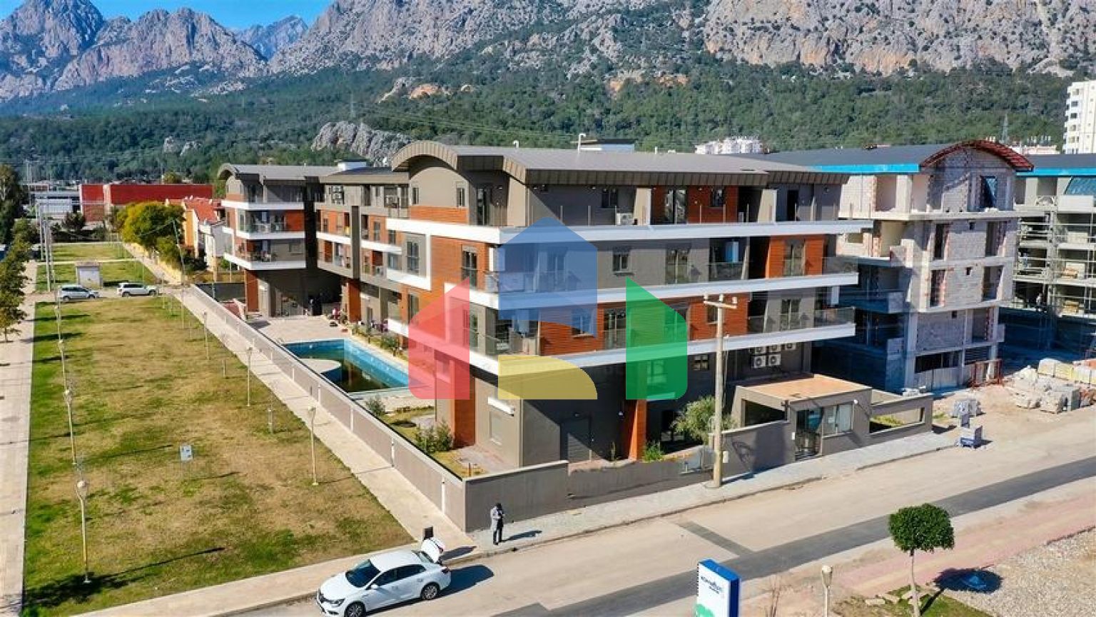 Квартири планування 2 + 1, 3+1 і 4+1 в районі Коньяалти - Анталія