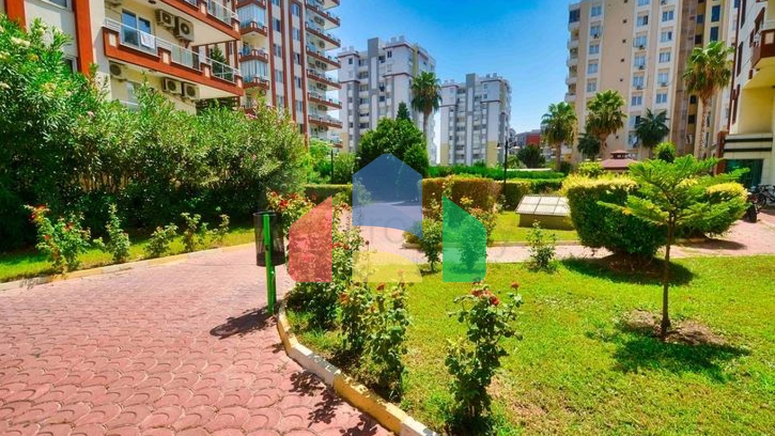 Простора квартира планування 4 + 1 в мікрорайоні Унджали - Анталія