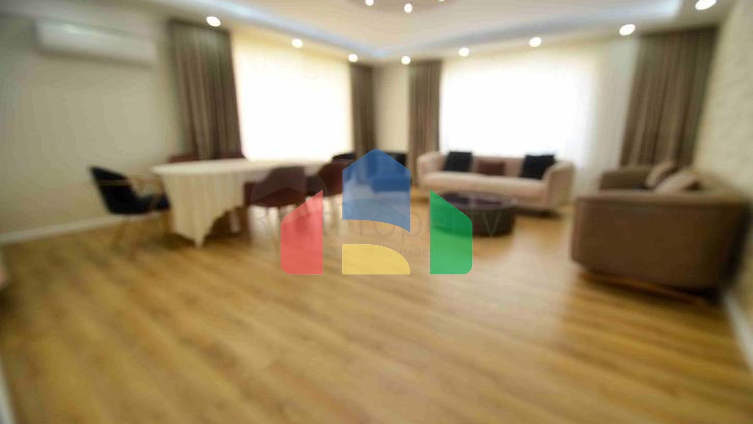 Простора квартира планування 4 + 1 в мікрорайоні Унджали - Анталія