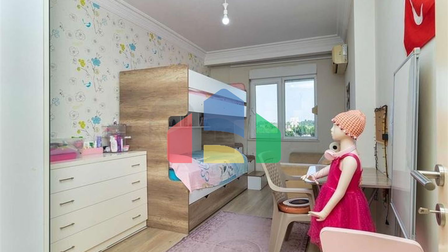 Квартира планування 3 + 1 в мікрорайоні Пинарбаші - Анталія