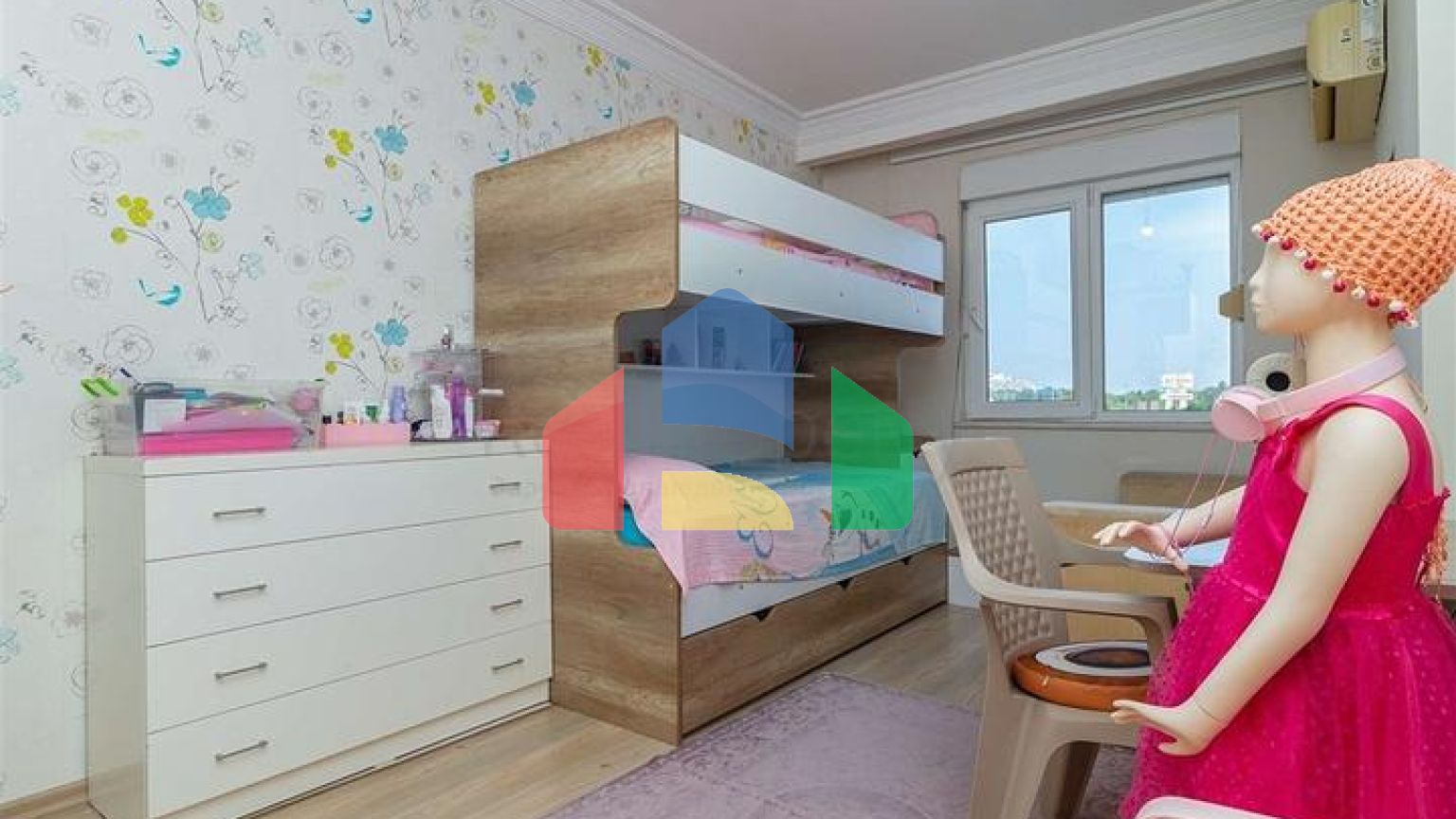 Квартира планування 3 + 1 в мікрорайоні Пинарбаші - Анталія