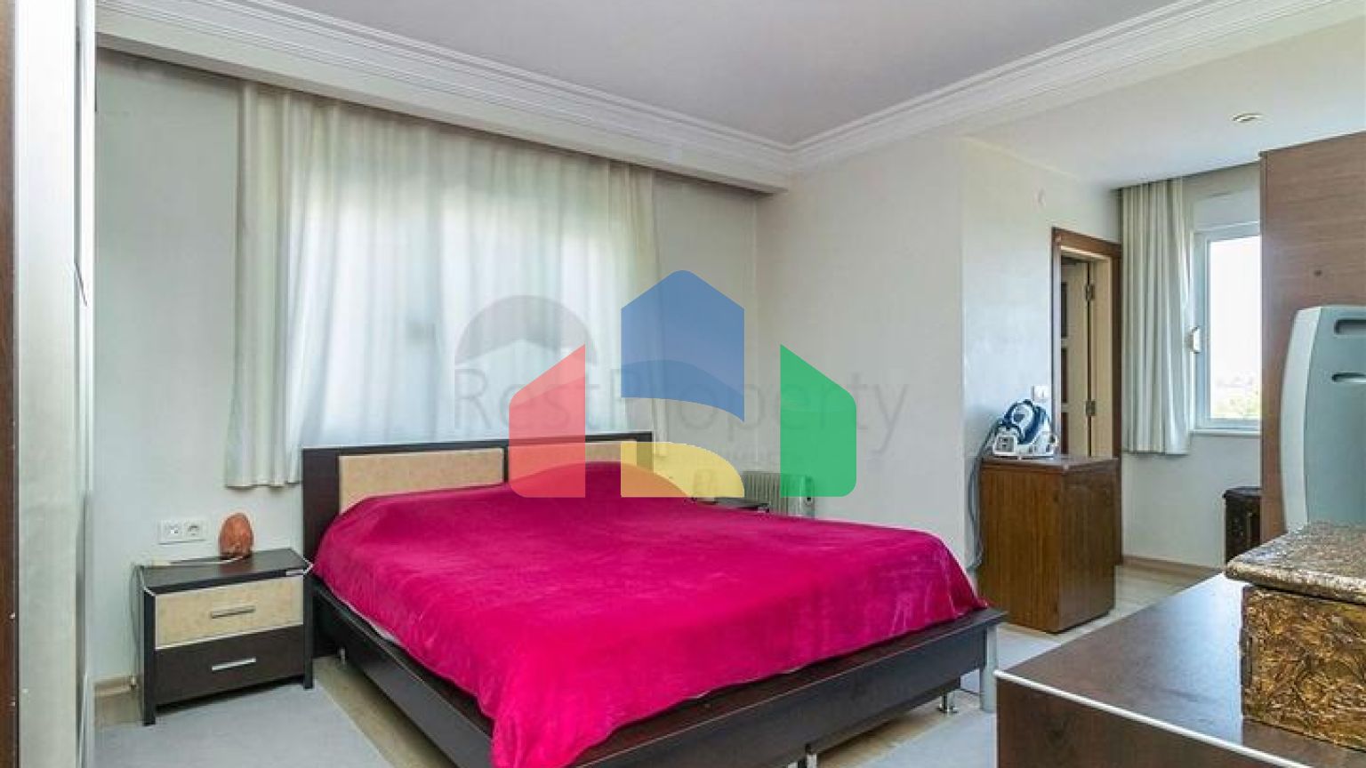 Квартира планування 3 + 1 в мікрорайоні Пинарбаші - Анталія