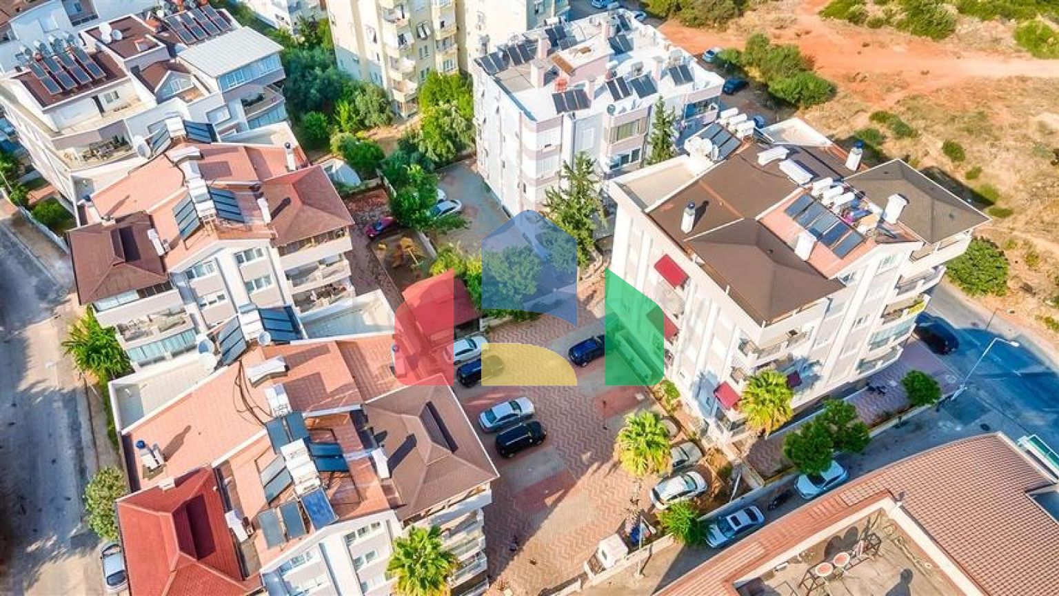 Квартира планування 3 + 1 в мікрорайоні Пинарбаші - Анталія