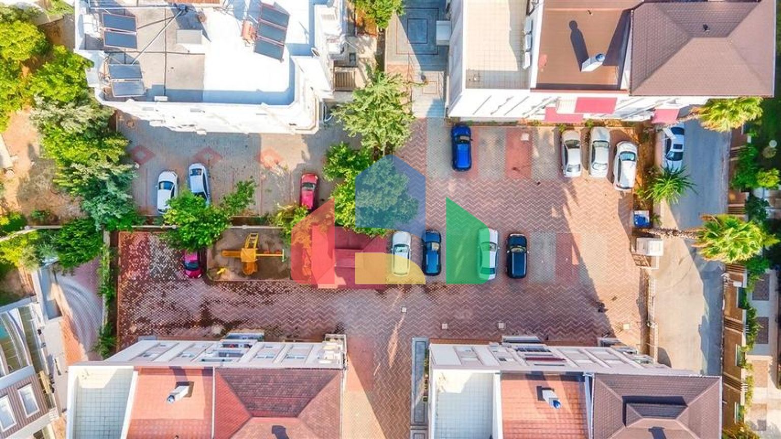 Квартира планування 3 + 1 в мікрорайоні Пинарбаші - Анталія