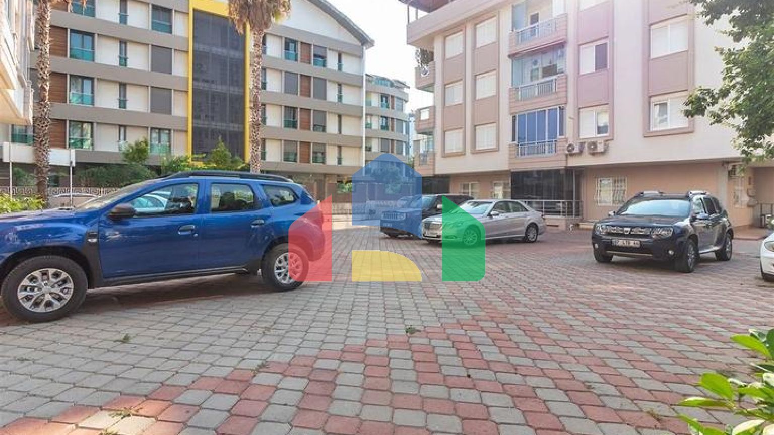 Квартира планування 3 + 1 в мікрорайоні Пинарбаші - Анталія