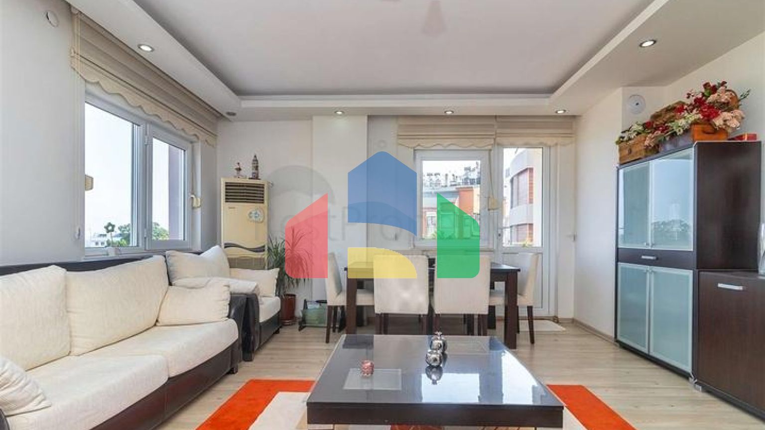 Квартира планування 3 + 1 в мікрорайоні Пинарбаші - Анталія