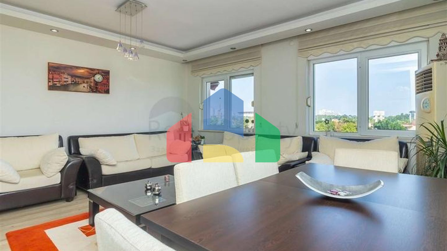 Квартира планування 3 + 1 в мікрорайоні Пинарбаші - Анталія