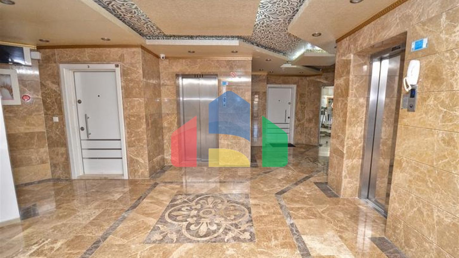 Квартира планування 2 + 1 в мікрорайоні Сарису - Анталія