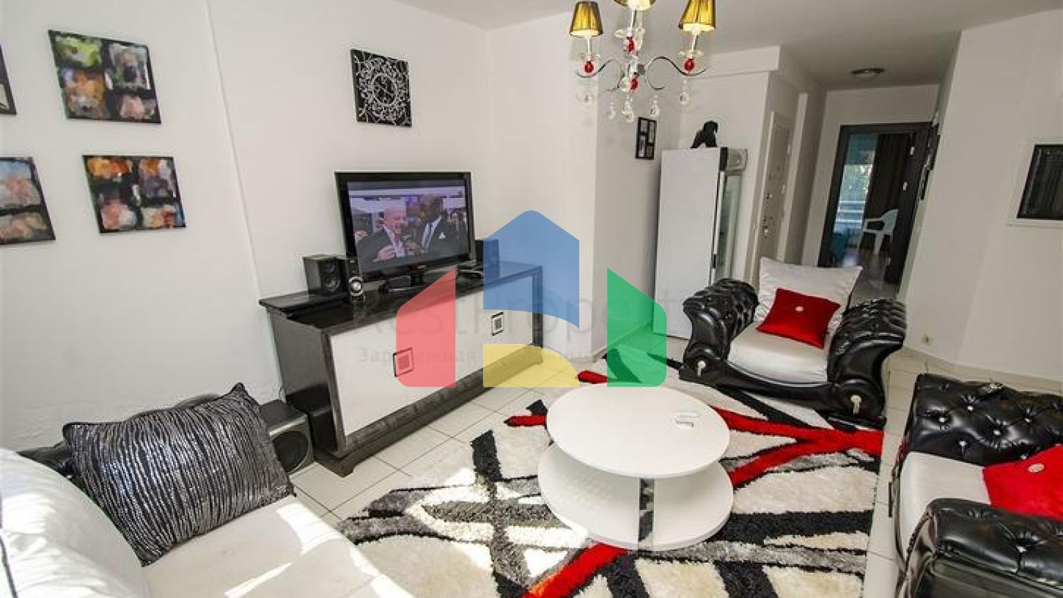 Квартира 3 + 1 з меблями в комплексі в хурмі Коньяалти Анталья