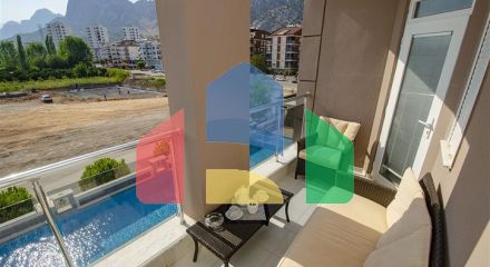 Квартира 3 + 1 з меблями в комплексі в хурмі Коньяалти Анталья