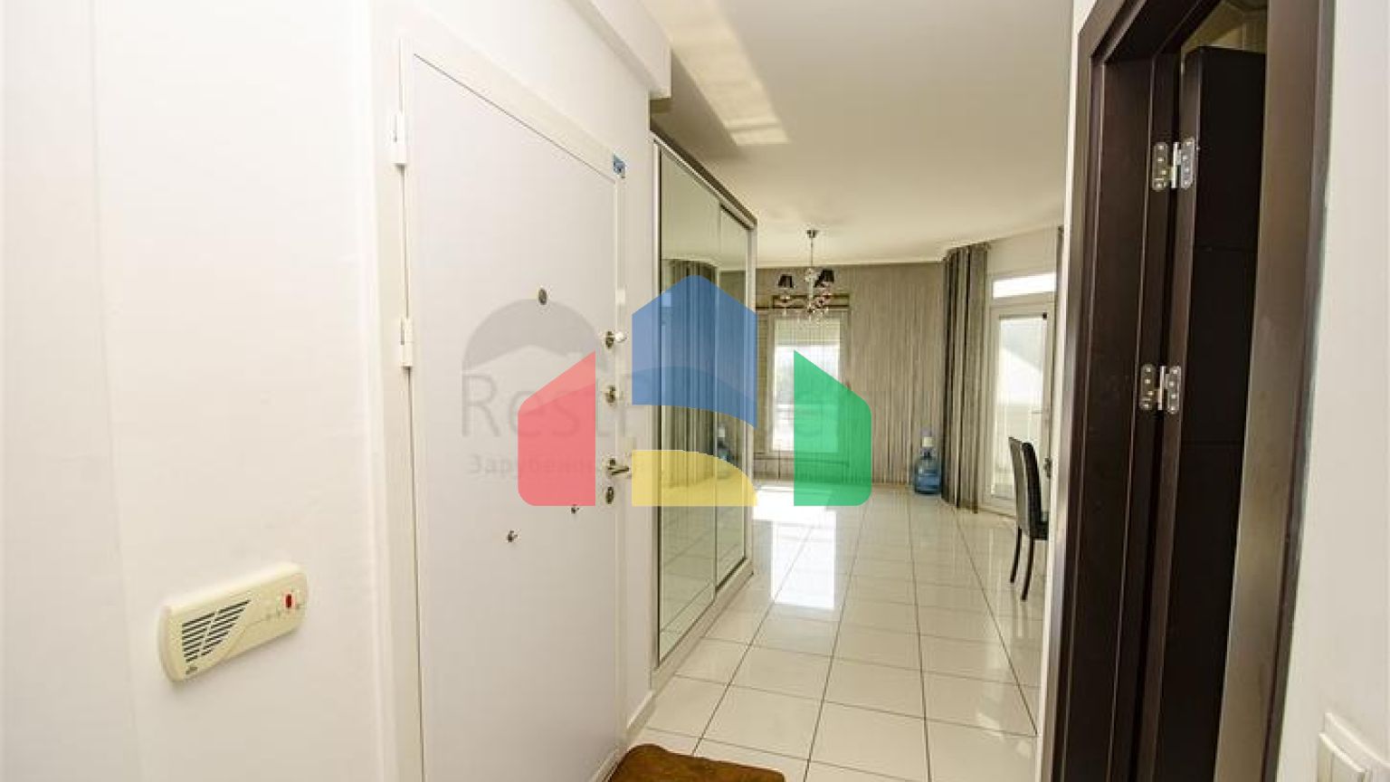 Квартира 3 + 1 з меблями в комплексі в хурмі Коньяалти Анталья