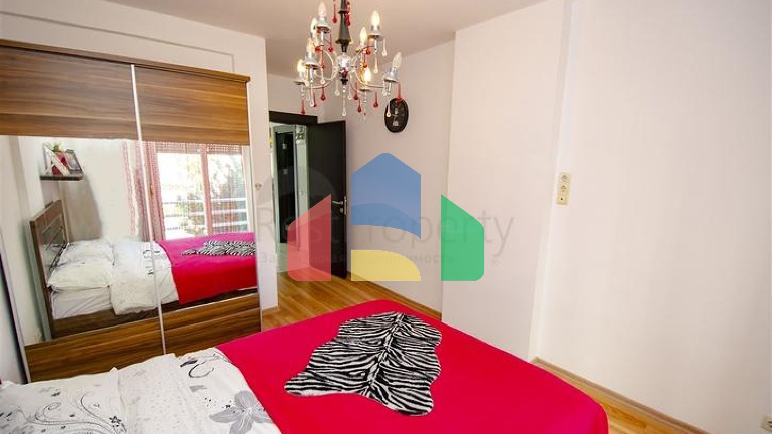 Квартира 3 + 1 з меблями в комплексі в хурмі Коньяалти Анталья