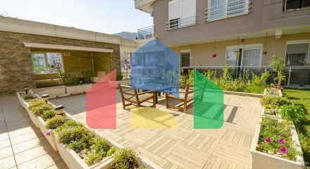 Квартира 3 + 1 з меблями в комплексі в хурмі Коньяалти Анталья