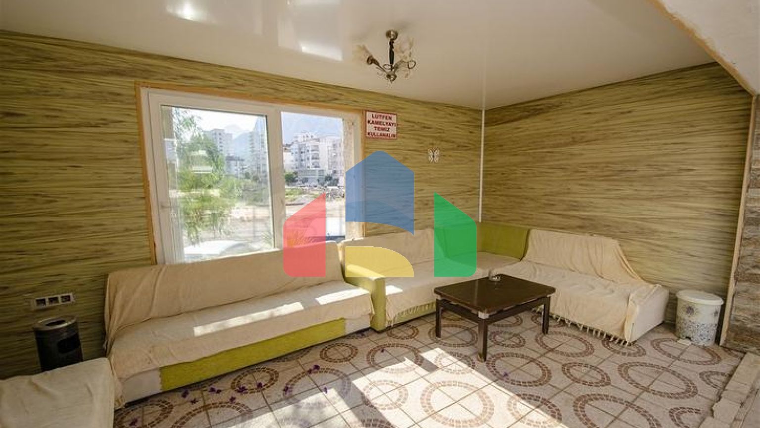 Квартира 3 + 1 з меблями в комплексі в хурмі Коньяалти Анталья