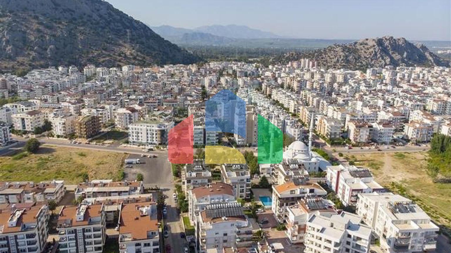 Квартира 3 + 1 з меблями в комплексі в хурмі Коньяалти Анталья