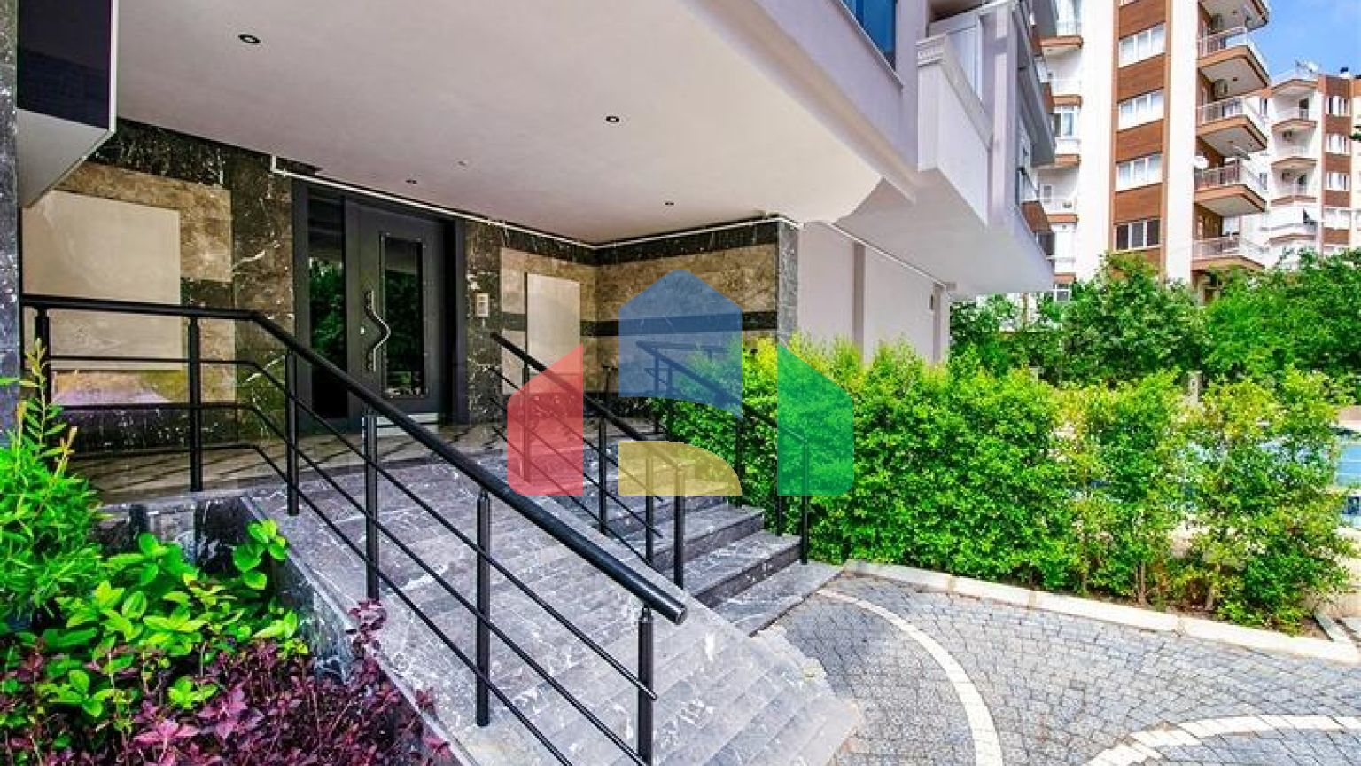 Квартира планування 3 + 1 в мікрорайоні Хурма - Анталія