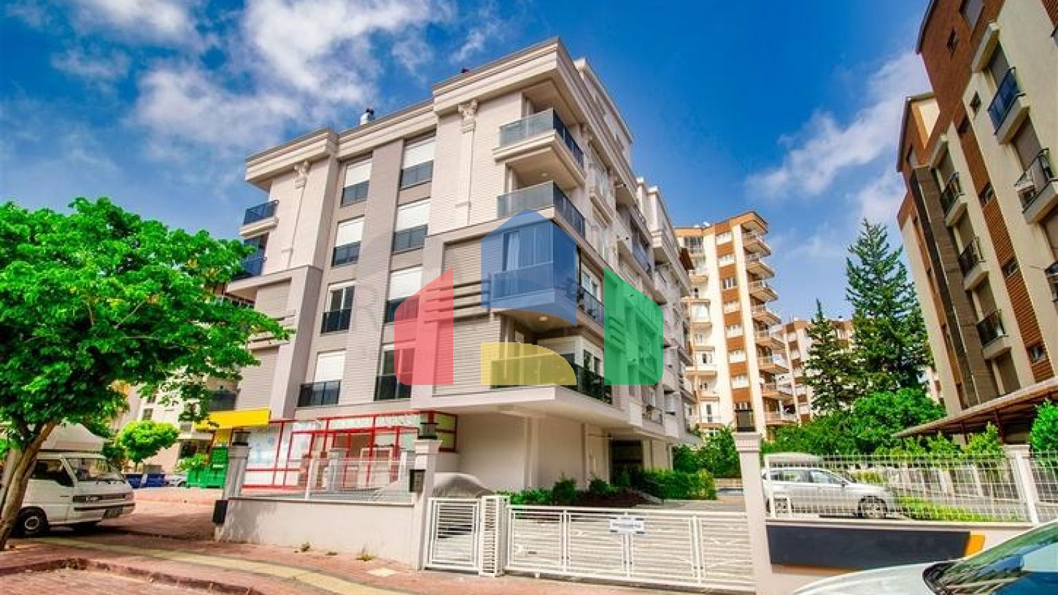 Квартира планування 3 + 1 в мікрорайоні Хурма - Анталія