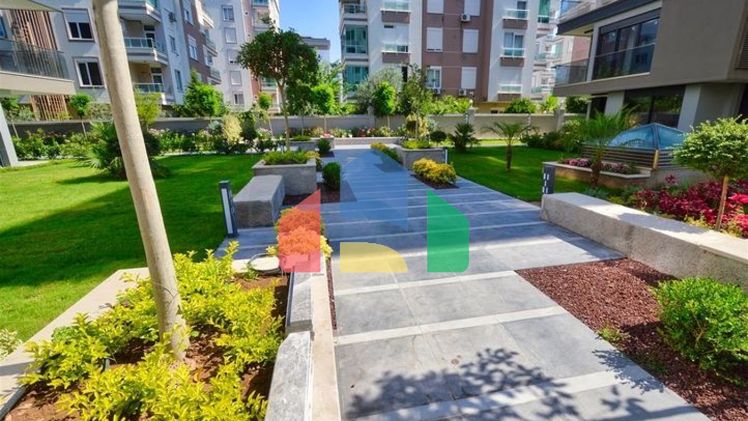 Квартири планування 2 + 1 в районі Унджали - Анталія