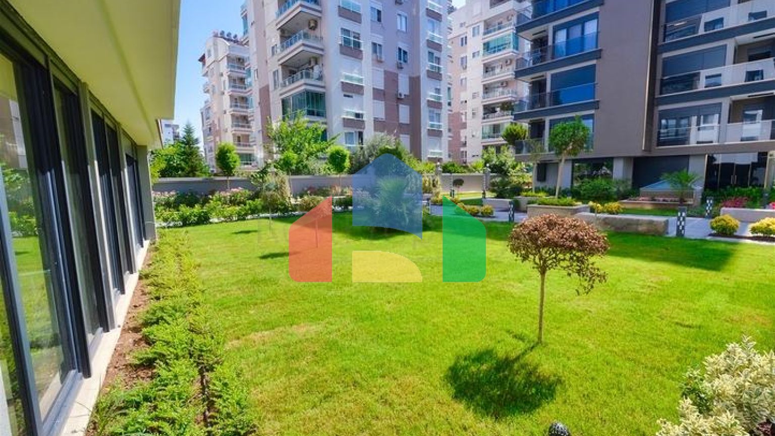 Квартири планування 2 + 1 в районі Унджали - Анталія