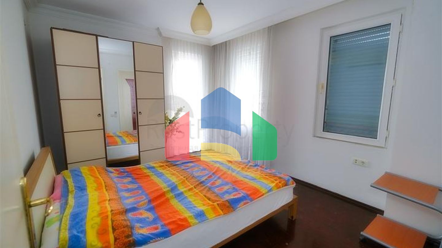 Простора квартира планування 4 + 1 в мікрорайоні Лиман - Анталія