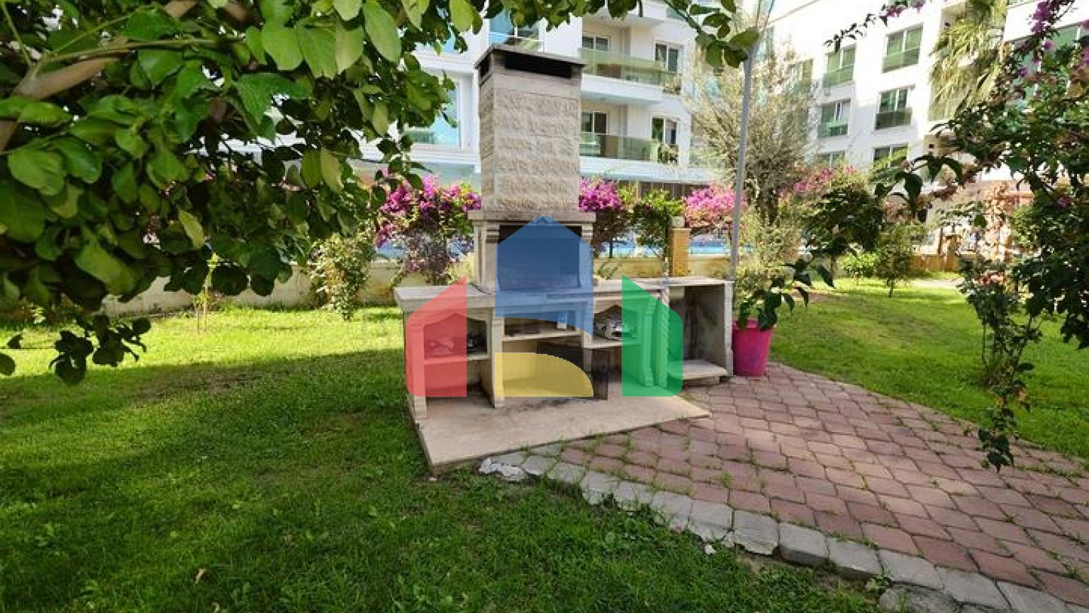 Квартира планування 3 + 1 дуплекс в мікрорайоні Лиман-Анталія