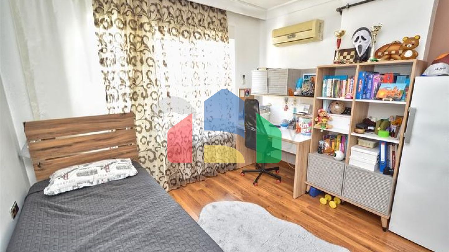 Квартира планування 3 + 1 дуплекс в мікрорайоні Лиман-Анталія