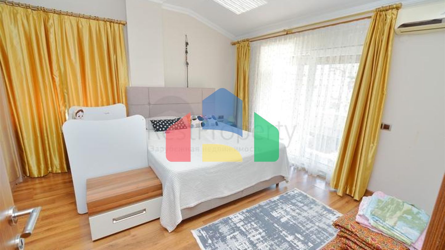 Квартира планування 3 + 1 дуплекс в мікрорайоні Лиман-Анталія