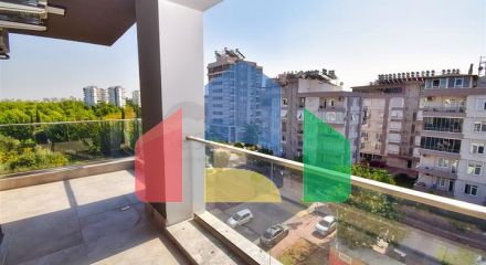 Квартира планування 5 + 1 дуплекс в мікрорайоні Унджали-Анталія