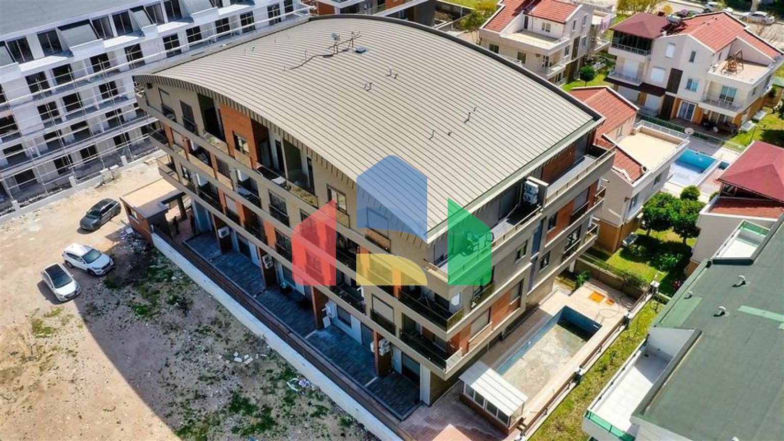 Квартири планування 1 + 1, 2 + 1 в мікрорайоні Сарису - Анталія